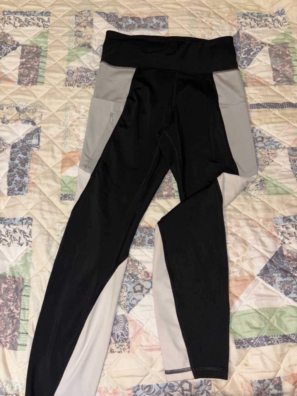Avia Black and Light Gray Color-Block Performance Leggings